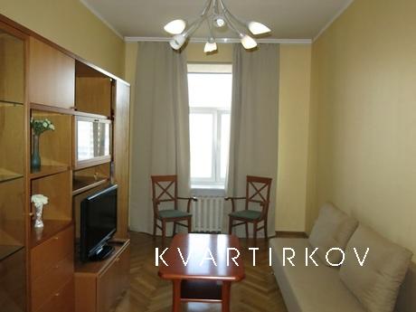 Cozy apartment with separate rooms for rent a 5-minute walk 