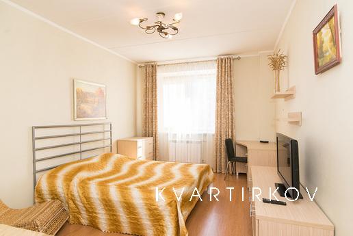 Недалеко от ЖД Вокзала и Северного автовокзала. Рядом ТРЦ 