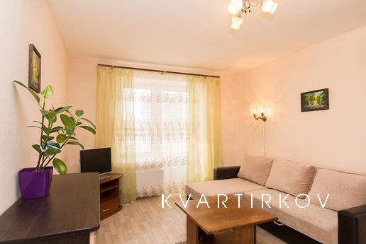 Недалеко от ЖД Вокзала и Северного автовокзала. Рядом ТРЦ 