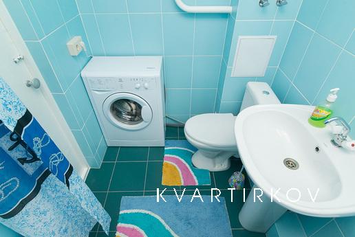 Марьин Дом на Чекистов, 9, Єкатеринбург - квартира подобово