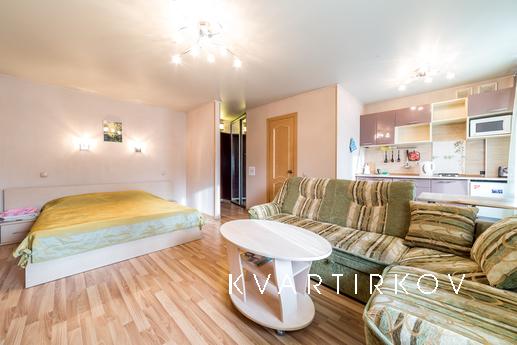 Рядом ТРЦ «Алатырь», Театр «Волхонка», Площадь 1905 года, Дв