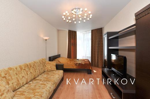 Marin Dom na Bazhova 68, Yekaterinburg - apartment by the day