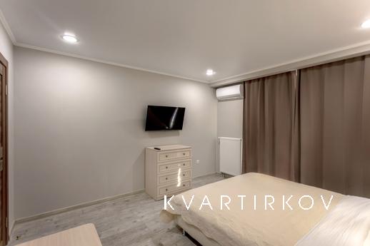 Посуточно ул. 50 лет Октября 57аК1, №104, Тюмень - квартира посуточно