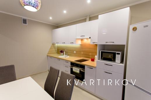 Посуточно ул. 50 лет Октября 57аК1, №104, Тюмень - квартира посуточно