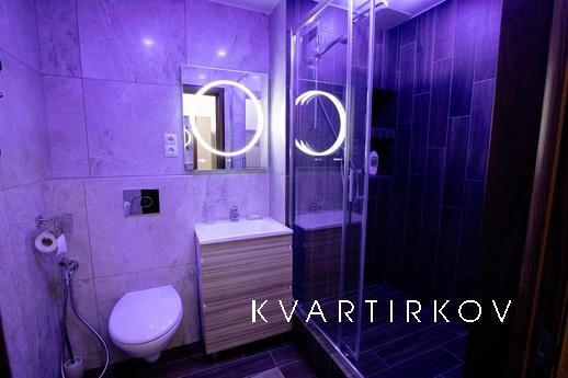 Посуточно 50 лет Октября, 57а, №063, Тюмень - квартира посуточно