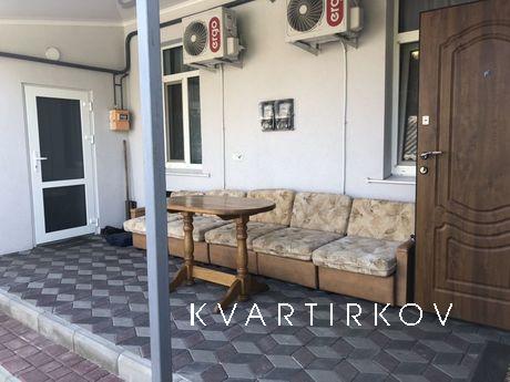 In the center of the VIP one-room, Mirgorod - apartment by the day