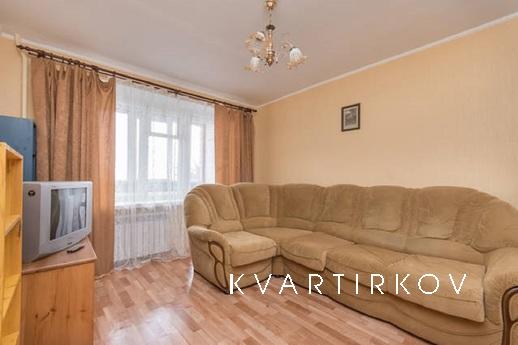 Сдаю однокомнатную квартиру с хорошим ремонтом и домашней об