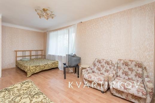 Сдаю однокомнатную квартиру с хорошим ремонтом и домашней об