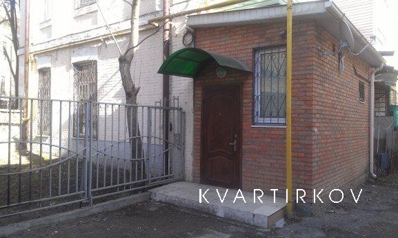 2-bedroom apartment at the Colonnade, Кисловодськ - квартира подобово