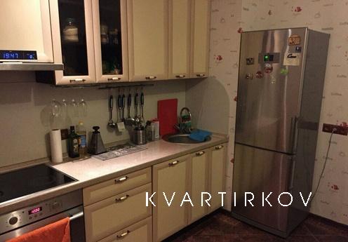 apartment for rent on the Guryanov Str, Moscow - apartment by the day