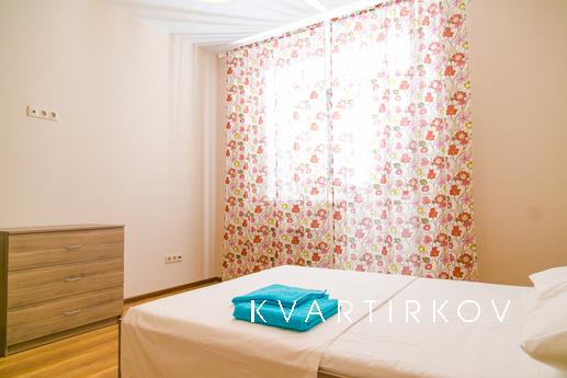 Чистая, уютная  двухкомнатная квартира, Казань - квартира посуточно