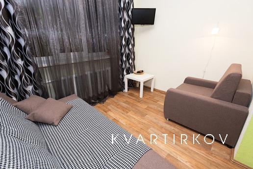 Компактная квартира-студия в центре, Екатеринбург - квартира посуточно