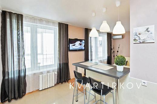 Посуточно и почасово сдается современная квартира бизнес-кла