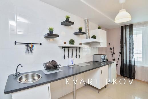 квартира бизнес-класса возле ЖД вокзала, Екатеринбург - квартира посуточно