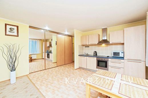 modern studio apartment at Shchors Str, Yekaterinburg - apartment by the day