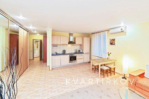 modern studio apartment at Shchors Str, Yekaterinburg - apartment by the day