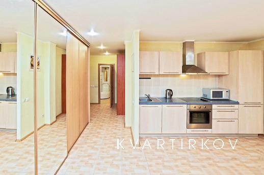 modern studio apartment at Shchors Str, Yekaterinburg - apartment by the day