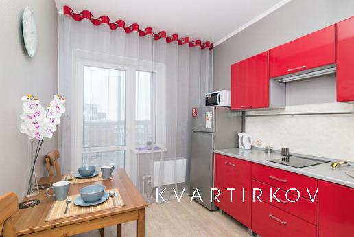 Elegant studio apartment on Shchors Str, Yekaterinburg - apartment by the day