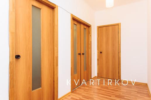 Квартира в у метро Геологическая, Екатеринбург - квартира посуточно