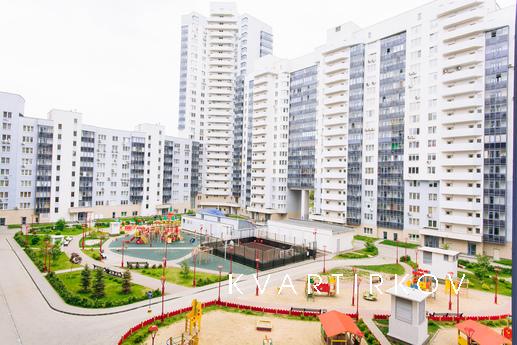 Квартира в у метро Геологическая, Екатеринбург - квартира посуточно