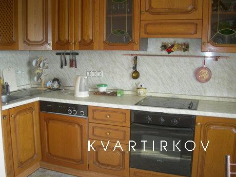 2 bedroom clean and comfortable apartmen, Відноє - квартира подобово