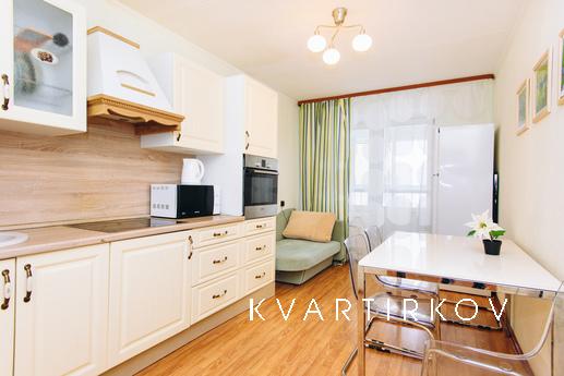 2-комнатная квартира, Центр., Екатеринбург - квартира посуточно