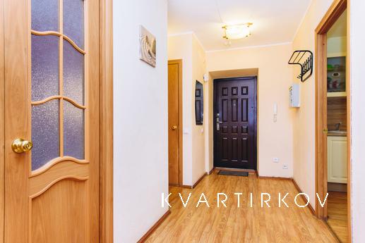 2-комнатная квартира, Центр., Екатеринбург - квартира посуточно