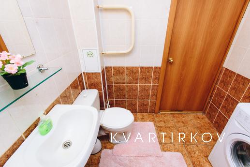 2-комнатная квартира, Центр., Екатеринбург - квартира посуточно