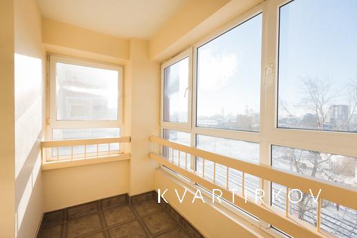 2-комнатная квартира, Центр., Екатеринбург - квартира посуточно