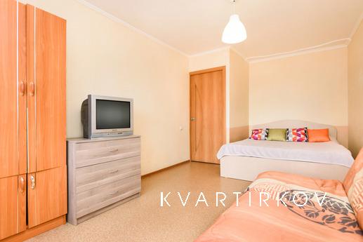 1-bedroom apartment, Center, Yekaterinburg - apartment by the day