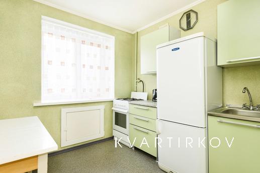 1-bedroom apartment, Center, Yekaterinburg - apartment by the day