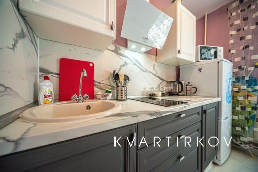 1 kkv near the metro Komendantsky prospe, Saint Petersburg - apartment by the day