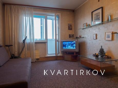 Просторная, светлая, ухоженная, чистая и уютная 2-х комнатна