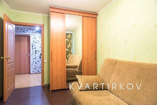 Spacious, comfortable apartment, Санкт-Петербург - квартира подобово