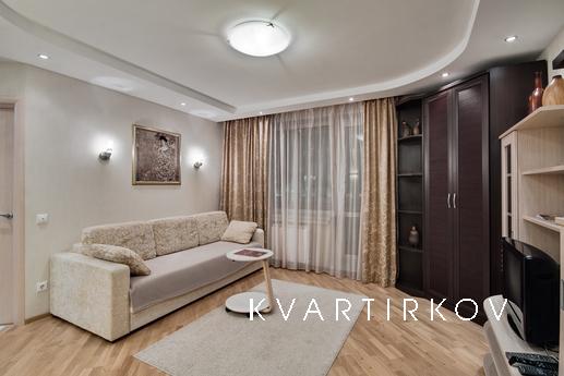 Предлагаем посуточно и по часам шикарную 2-комнатную квартир