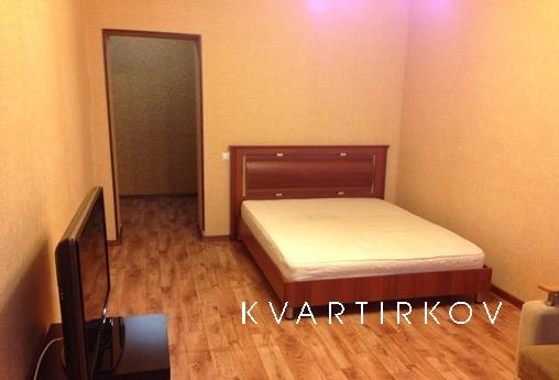 Сдаётся на ночь, сутки можно на часы. Квартира расположена о