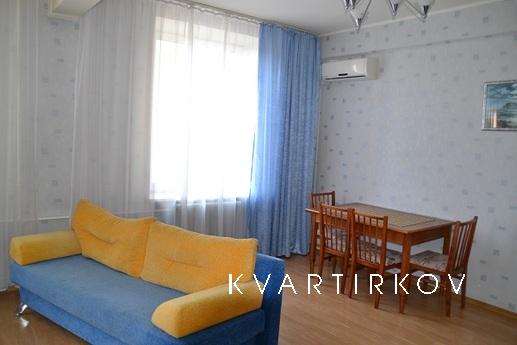 2-ком. кв. ЛЮКС посуточно в г. Магнитогорске . Квартира нахо