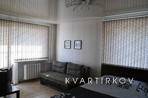 Квартира в районе ТЦ ДЖАЗ-МОЛЛ, остановка Театр оперы и бале