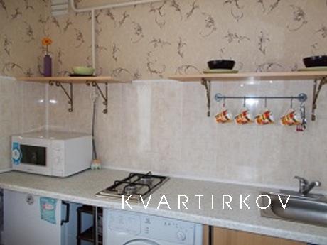 Pyshma Apartment for Rent, Verkhnyaya Pyshma - apartment by the day