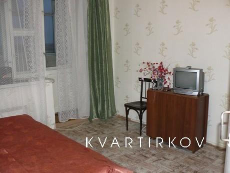 1 комнатная в центре города, на 14/14 эт кирп., в хорошем со