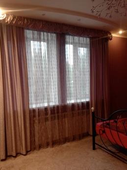 2 bedroom apartment in the center, Zaporizhzhia - apartment by the day