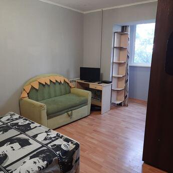 Квартира посуточно, м. Київ, вул. Райдужна, 2Б Затишна та св