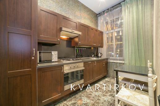 Уютная квартира в центре!, Москва - квартира посуточно