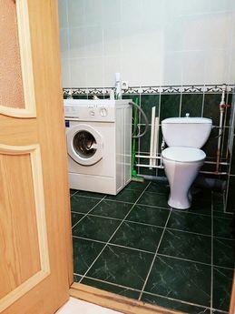 1 комнатная квартира рядом с ТЦ Оптимист, Якуцк - квартира посуточно