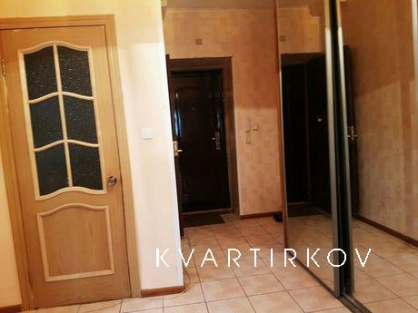 1 комнатная квартира рядом с ТЦ Оптимист, Якуцк - квартира посуточно