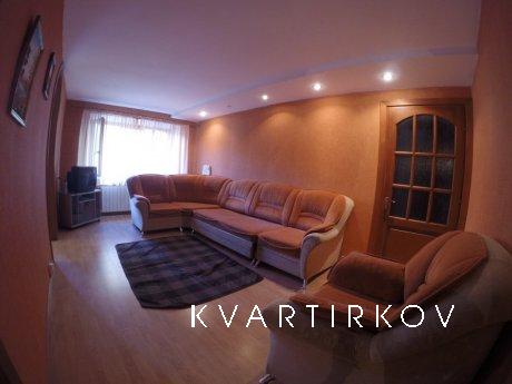 Двухкомнатная квартира с евро-ремонтом и прекрасным располож