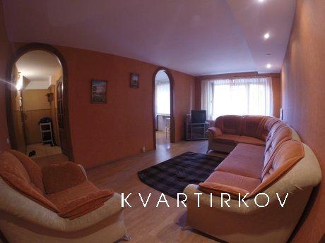 2х-комнатная квартира на Зорге, Уфа - квартира посуточно