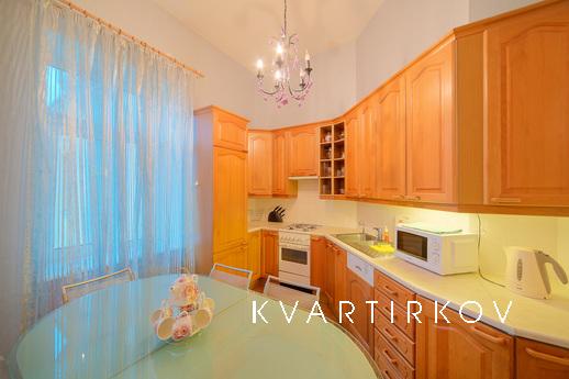 Apartments in the historic center, Санкт-Петербург - квартира подобово