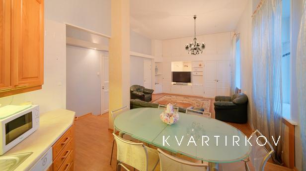 Apartments in the historic center, Санкт-Петербург - квартира подобово