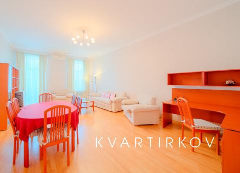 Apartment hotel type, Saint Petersburg - apartment by the day